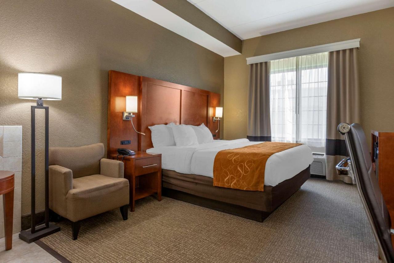 คอมฟอร์ต สวีท เซาท์ แกรนด์ แรพพิด Hotel Kentwood ภายนอก รูปภาพ