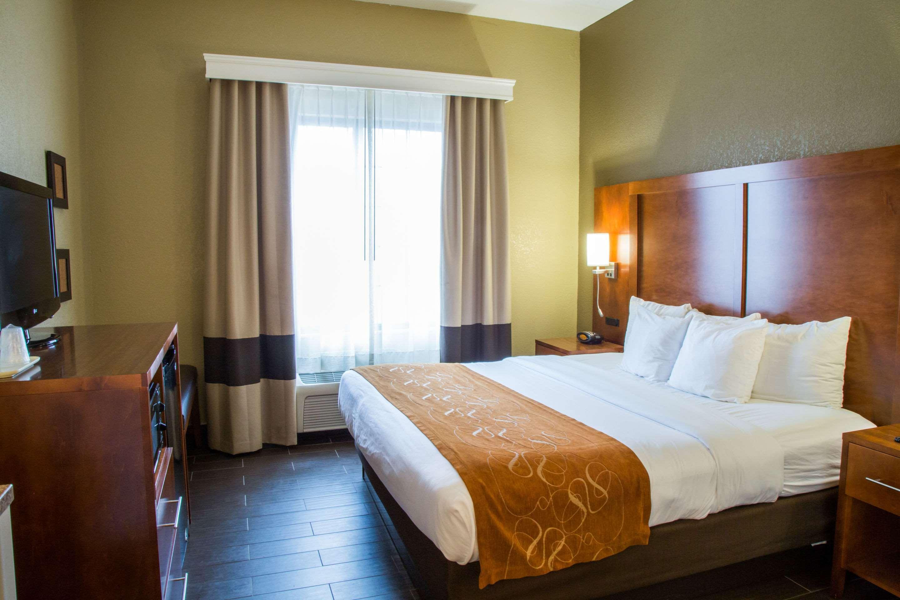 คอมฟอร์ต สวีท เซาท์ แกรนด์ แรพพิด Hotel Kentwood ภายนอก รูปภาพ